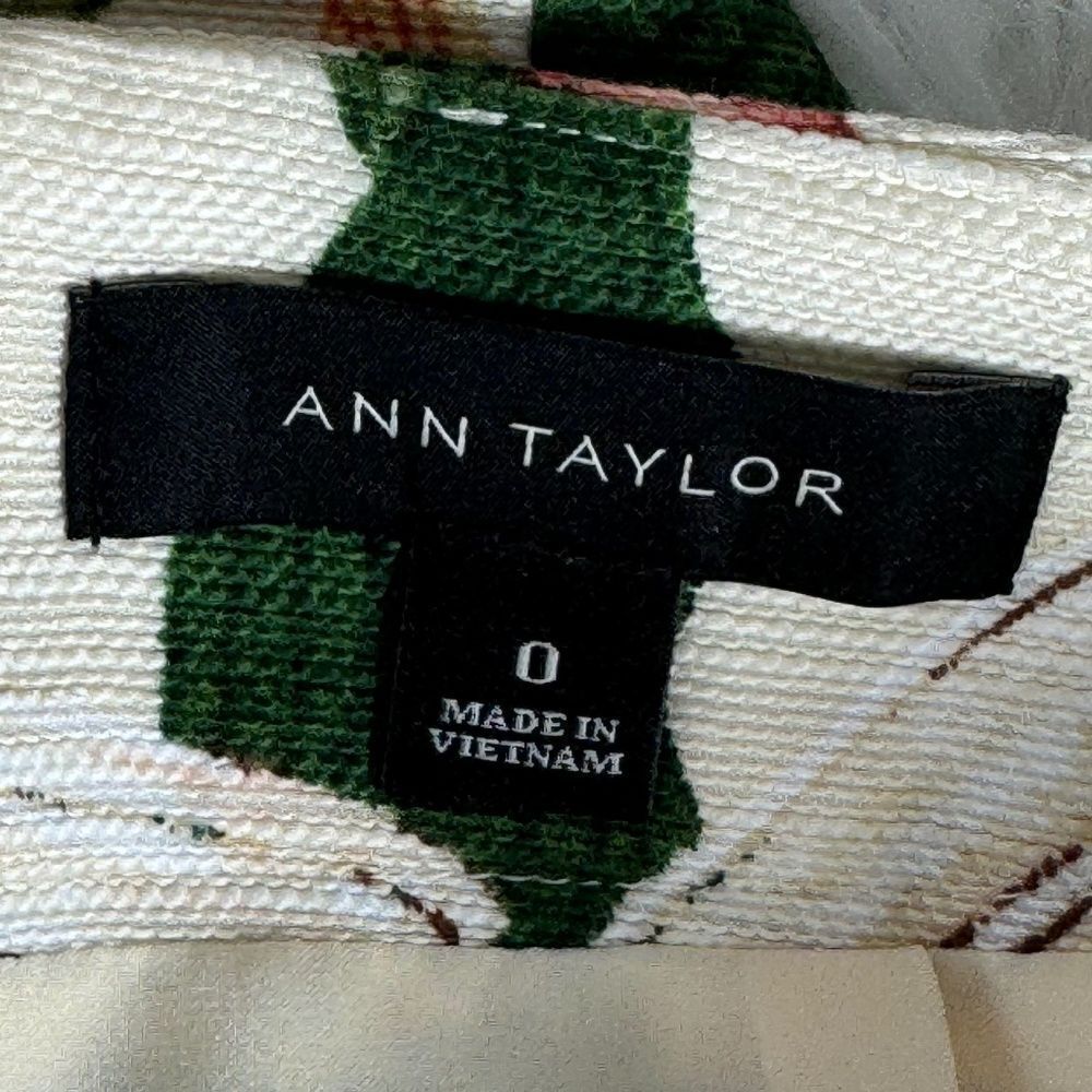 Ann Taylor Garden‎ Ivory Tiger Lily Pink/Green Pencil Skirt Sz 0 - Picture 4 of 6